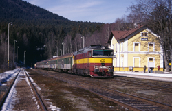 754 015