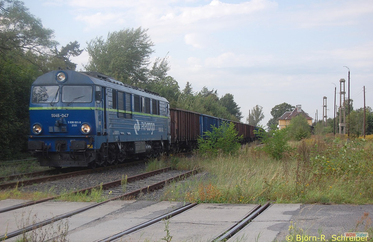 Dort wartet SU46 047 ebenfalls am 17.09.2011 auf die Weiterfahrt nach Sulikow.