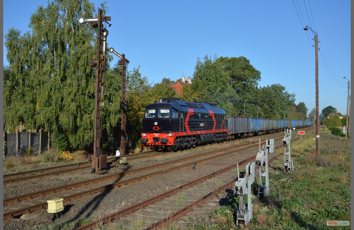 232 253 bringt am 29.09.2018 frh um halb neun den ersten Leerschotter des Tages fr Sulikw.